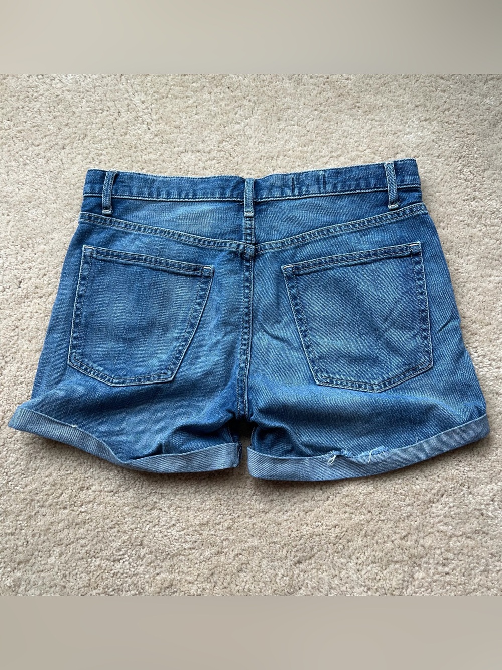 ⭐️GAP Sexy Boyfriend Cuffed Distressed Cotton Blue Jean Shorts - Size 27 - VGUC - Picture 2 of 9